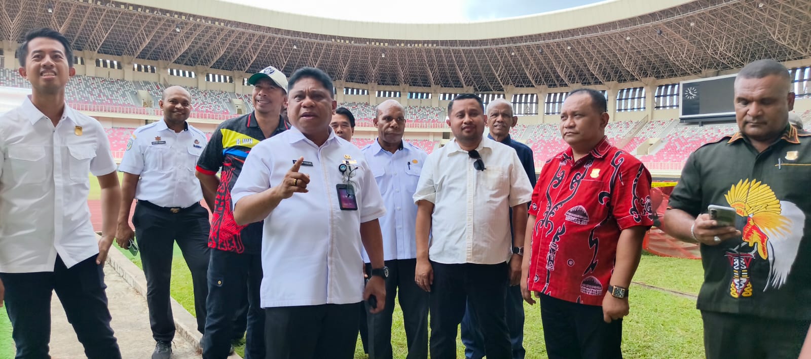 Ketua DPR Papua Tinjau Stadion Lukas Enembe Pasca Kerusuhan