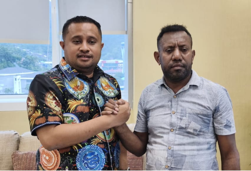 Pelaku Penyebar Isu Dana Cadangan Rp 44 Milliar Minta Maaf ke Ketua DPR Papua