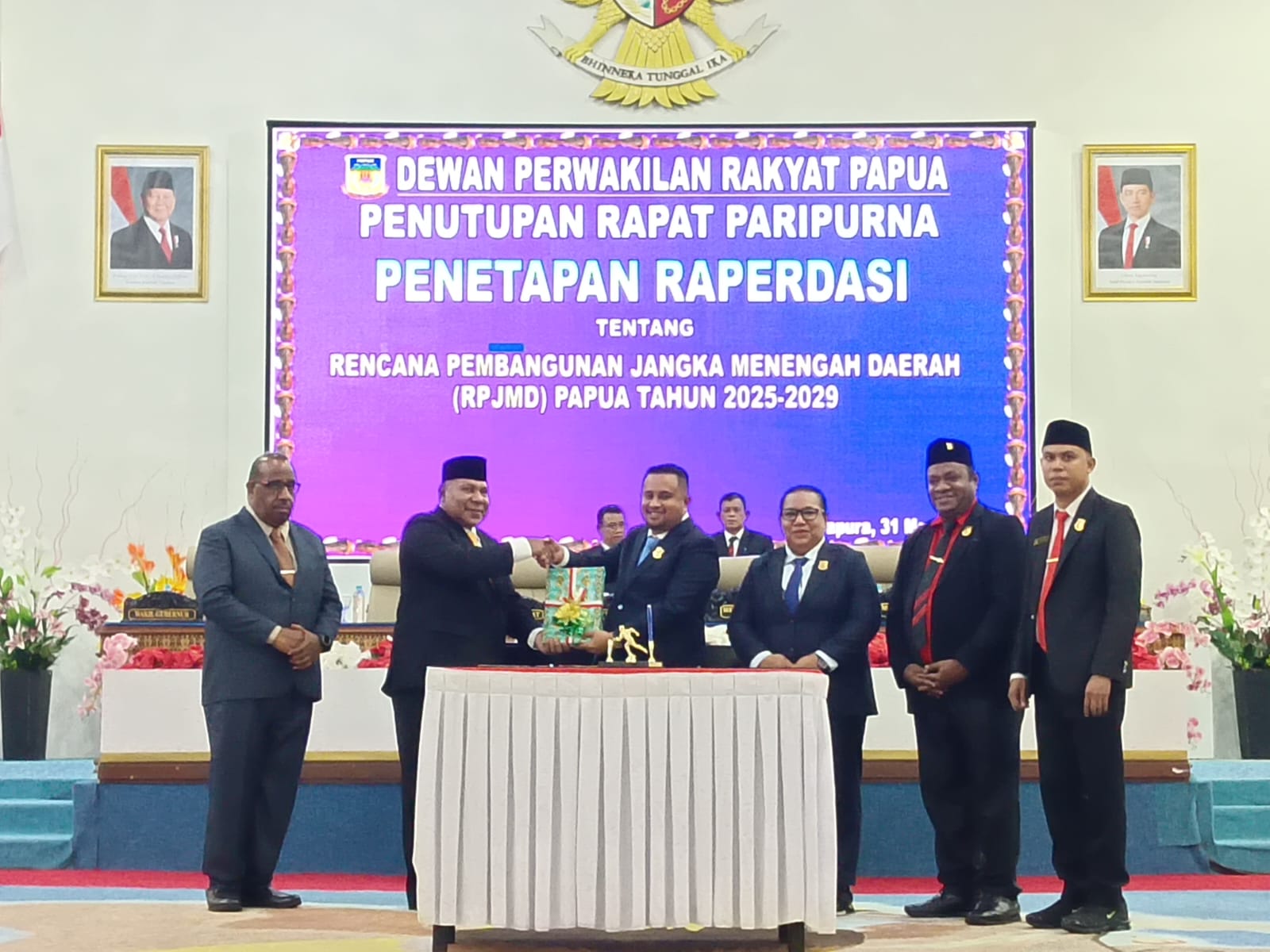 DPR Papua Resmi Sahkan RPJMD Tahun 2025 – 2029